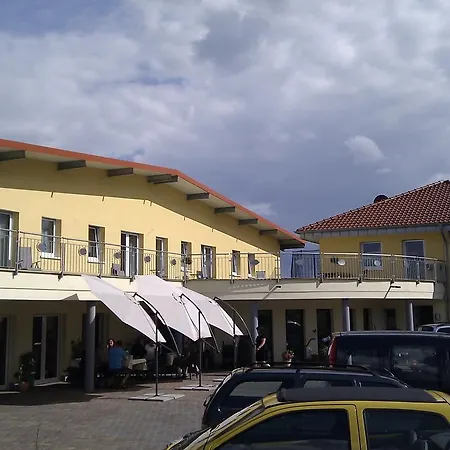 Gaestehaus Weingut Glas Pensión